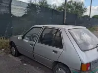 Usata Peugeot 205 49 CV (36 kW) 1984 Utilitaria