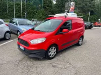 Usata Ford Transit Courier 75 CV (55 kW) 2016 Rosso Furgone
