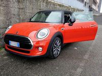 Usata Mini Cooper D 116 CV (85 kW) 2019 Arancione Utilitaria