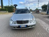 Usata Mercedes E220 Avantgarde 136 CV (100 kW) 2008 Grigio Berlina