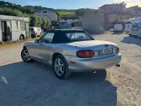 Usata Mazda MX5 110 CV (80 kW) 1999 Argento Cabrio