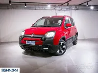 Nuevo Fiat Panda Cross 70 CV (51 kW) 2026 Rojo Utilitario