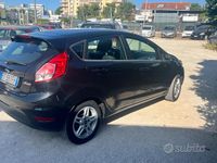 Usata Ford Fiesta Titanium 75 CV (55 kW) 2013 Nero Utilitaria