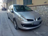 Usata Renault Clio II LE 85 CV (62 kW) 2008 Grigio Berlina