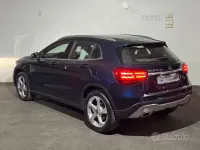 Usata Mercedes GLA180 Premium 109 CV (80 kW) 2018 Blu SUV