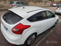 Usata Ford Focus Titanium 115 CV (84 kW) 2011 Bianco Coupé