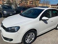 Usata VW Golf VI 122 CV (89 kW) 2010 Bianco Utilitaria