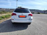 Usata Opel Astra Sport 110 CV (80 kW) 2011 Bianco Station wagon