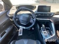 Usata Peugeot 5008 GT-line 120 CV (88 kW) 2019 Nero SUV