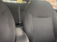 Gebraucht Peugeot 208 Allure 82 PS (60 kW) 2017 Weiß Kleinwagen