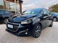 Usata Peugeot 208 74 CV (54 kW) 2017 Nero Utilitaria