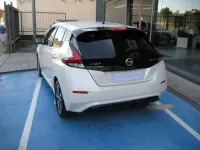 Usata Nissan Leaf Acenta 89 kW (122 CV) 2021 Solid white Utilitaria