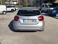 Usata Mercedes A180 109 CV (80 kW) 2017 Grigio Utilitaria