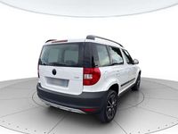Usata Skoda Yeti Adventure 105 CV (77 kW) 2013 Bianco SUV