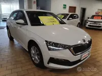 Usata Skoda Scala Special 110 CV (80 kW) 2021 Bianco luna / metallizzato Utilitaria