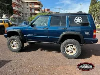 Usata Jeep Cherokee Sport 116 CV (85 kW) 2000 Blu SUV