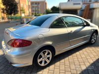 Usata Peugeot 307 CC 109 CV (80 kW) 2005 Argento Cabrio