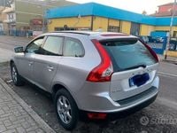 Usata Volvo XC60 185 CV (136 kW) 2009 Grigio SUV