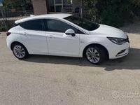 Usata Opel Astra 110 CV (80 kW) 2017 Bianco Berlina