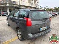 Usata Peugeot 5008 116 CV (85 kW) 2013 Nero Monovolume