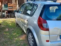Usata Renault Scénic II 106 CV (77 kW) 2007 Grigio Monovolume