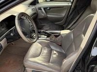 Usata Volvo XC70 163 CV (119 kW) 2005 Viola SUV