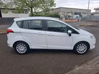 Usata Ford B-MAX 75 CV (55 kW) 2016 Bianco Monovolume