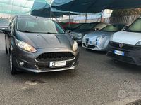 Usata Ford Fiesta Titanium 60 CV (44 kW) 2016 Grigio Berlina