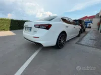 Usata Maserati Ghibli 250 CV (183 kW) 2014 Bianco Berlina