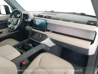Usata Land Rover Defender SE 249 CV (183 kW) 2022 Nero SUV