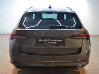 Usata Skoda Octavia Style 150 CV (110 kW) 2022 Grigio scuro Station wagon