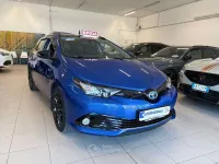 Usata Toyota Auris Hybrid Edition 99 CV (72 kW) 2018 Blu Station wagon