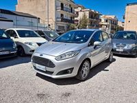 Usata Ford Fiesta Titanium 75 CV (55 kW) 2013 Grigio Utilitaria