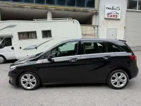 Usata Mercedes B180 109 CV (80 kW) 2017 Nero Utilitaria