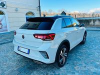 Usata VW T-Roc R-line 110 CV (80 kW) 2022 Grigio SUV
