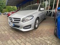 Usata Mercedes B180 109 CV (80 kW) 2016 Grigio Monovolume