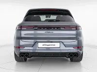 Nuova Porsche Cayenne Black Edition 2026 Grigio vanadio metallizzato SUV