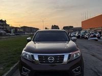 Usata Nissan Navarra 190 CV (139 kW) 2016 Marrone SUV