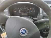 Usata Fiat Punto 60 CV (44 kW) 2004 Blu Utilitaria