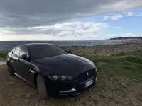 Usata Jaguar XE R-Sport 180 CV (132 kW) 2016 Bluazzurro Berlina