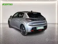 Usata Peugeot 208 Allure 100 CV (73 kW) 2025 Grigio Utilitaria