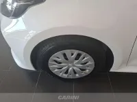 Usata Toyota Yaris Hybrid Active 116 CV (85 kW) 2022 Bianco Berlina