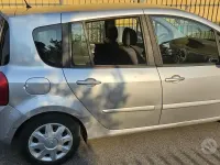 Usata Renault Modus 68 CV (50 kW) 2009 Grigio Monovolume