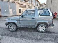 Usata Daihatsu Feroza 95 CV (69 kW) 1989 Grigio SUV