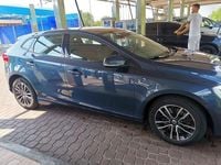 Usata Volvo V40 Momentum 120 CV (88 kW) 2018 Berlina