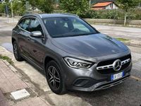 Usata Mercedes GLA200 150 CV (110 kW) 2020 Grigio SUV