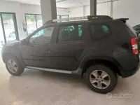 Usata Dacia Duster Lauréate 109 CV (80 kW) 2015 Nero SUV