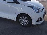 Usata Hyundai i10 69 CV (50 kW) 2016 Bianco Utilitaria