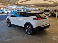 Usata Peugeot 2008 GT 131 CV (96 kW) 2022 Bianco SUV
