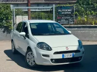 Usata Fiat Punto Lounge 75 CV (55 kW) 2015 Bianco Utilitaria